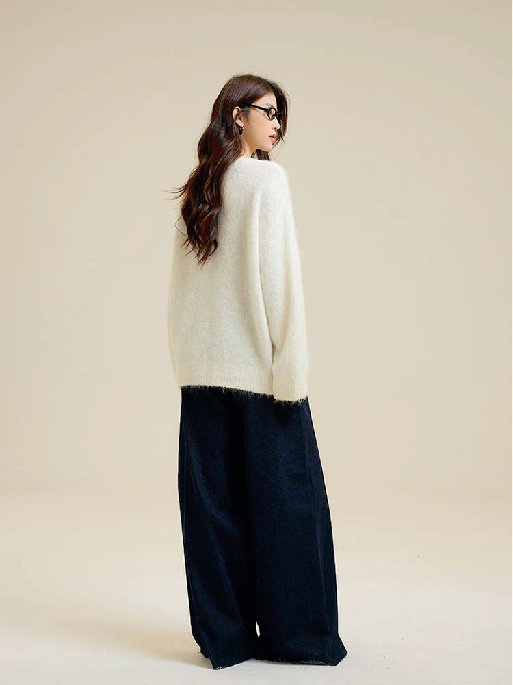 White Lazy Round Neck Alpaca Wool Sweater